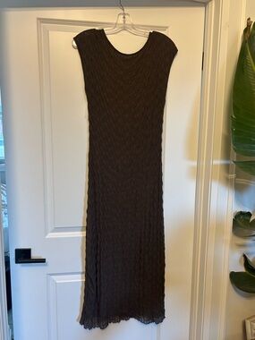 Brown textured midi dress with open back